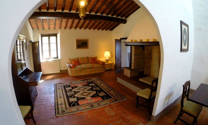 Poggiarello Apartamento | Maravilloso apartamento en el corazón de Chianti Classico rodeado de viñedos.