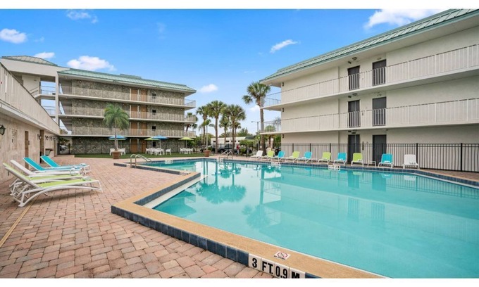 Historic Downtown Kissimmee Complejo | Wonderful Apt Hotel with Pool in Kissimmee 1