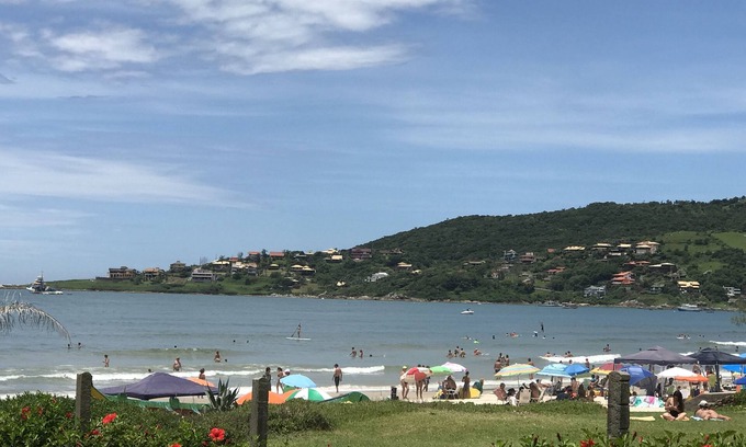 Morrinhos Casa | Maravillosa casa de playa a 50 metros del mar en la playa central de Garopaba