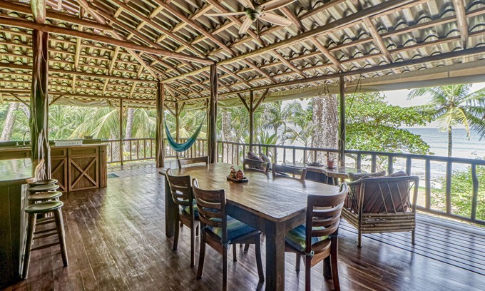Cabo Matapalo Casa | Maravillosa casa frente a la playa w / impresionantes vistas, piscina privada - perros ok!