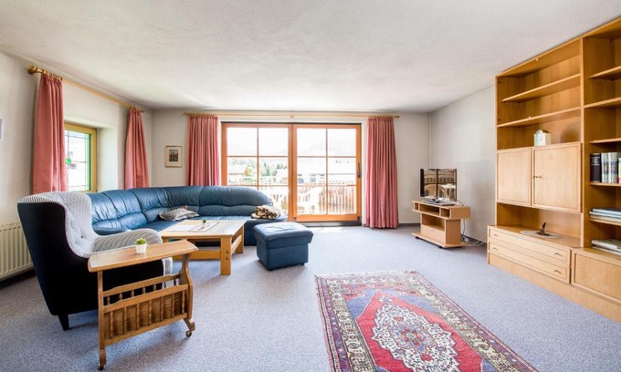 Reutte Apartamento | Wonderful bright apartment with balcony & garden