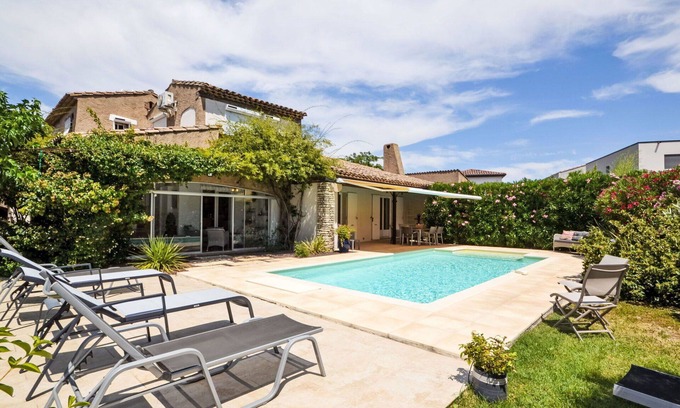 Morieres-les-Avignon Villa | Maravillosa casa de vacaciones privada con piscina privada, A/C, WIFI, TV, terraza y aparcamiento