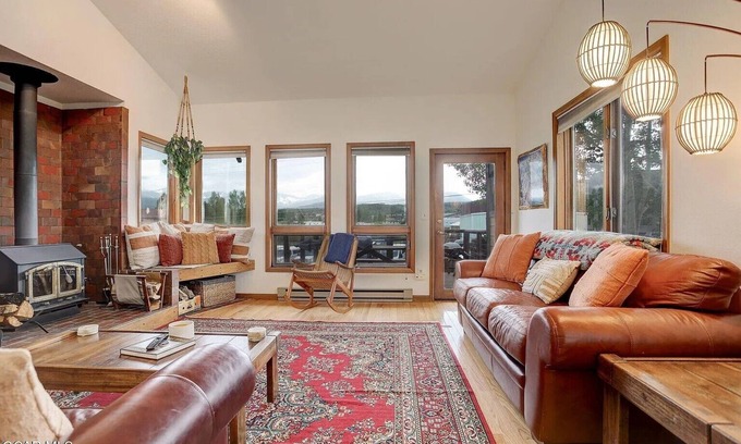 Fraser Casa | Wonderful Fraser 2 bedroom, pet friendly, large yard