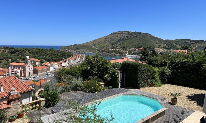 Port-Vendres Villa | Wonderful historic Villa facing the mediteranée sea for 10 people