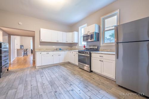 New City Casa | Wonderful Home Close to Downtown Chicago - Free Parking