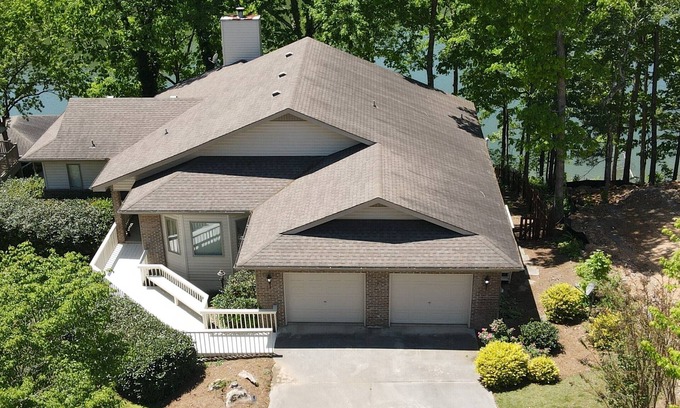 Tellico Village Casa | Ubicado en una cala de aguas profundas en el lago Tellico