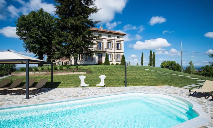 Costigliole d'Asti Villa | Casa de vacaciones privada con A/C, piscina privada, WIFI, TV, patio, vista panorámica