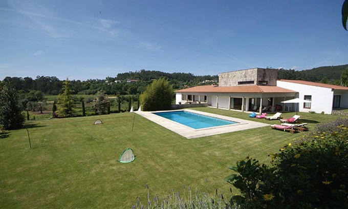 Fornelos Villa | Wonderful Ponte De Lima Villa | 6 Bedrooms | Casa Alberto | Private Pool & Gym | North Portugal
