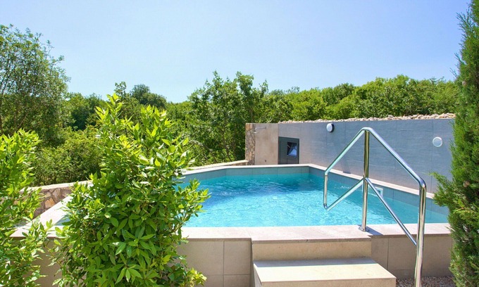 Nenadici Casa | Estupenda casa de vacaciones privada con A/C, WIFI, piscina privada, TV, patio y aparcamiento
