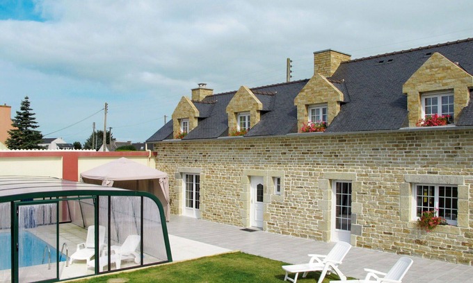 Plouneour-Brignogan-Plages Casa | Casa de vacaciones privada con WIFI, piscina privada, TV, terraza, mascotas permitida, aparcamiento