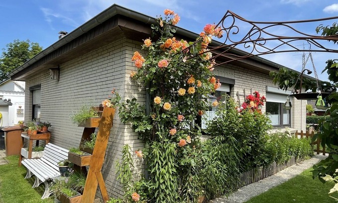 Horum Casa | Maravillosa casa de vacaciones privada para 4 personas con WIFI, TV, patio y aparcamiento
