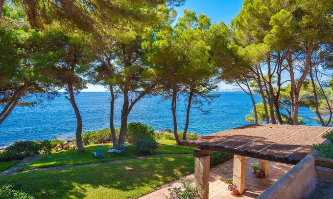Costa de los Pinos Villa | Estupenda casa de vacaciones privada con WIFI, piscina privada, A/C, TV, terraza y aparcamiento