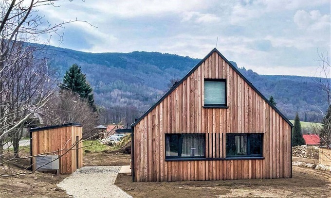 Bily Potok Villa | Maravillosa casa de vacaciones privada con WIFI, TV, terraza, mascotas permitida y aparcamiento