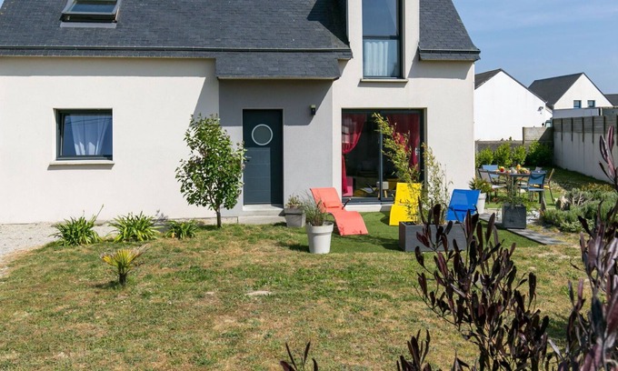 Berven Casa | Maravillosa casa de vacaciones privada con WIFI, TV, terraza, mascotas permitida y aparcamiento