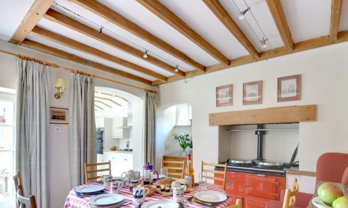 Barham Villa | Maravillosa casa de vacaciones privada para 7 personas con WIFI, TV, patio y aparcamiento
