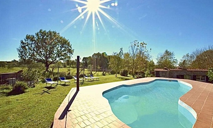 Pitigliano Villa | Preciosa casa de vacaciones privada con WIFI, piscina privada, mascotas permitida, vista panorámica