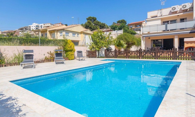 Segur de Calafell Casa | Estupenda casa de vacaciones privada con A/C, piscina privada, TV, patio y aparcamiento