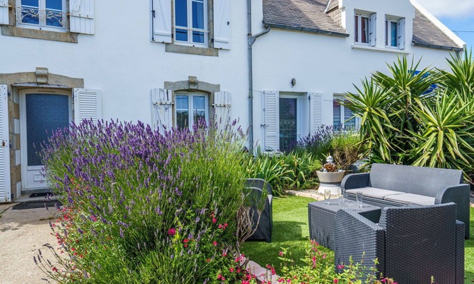 Primelin Casa | Estupenda casa de vacaciones privada para 10 personas con WIFI, TV, terraza y aparcamiento