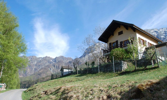 Camedo Casa | Casa de vacaciones privada con TV, patio, mascotas permitida, vista panorámica, aparcamiento