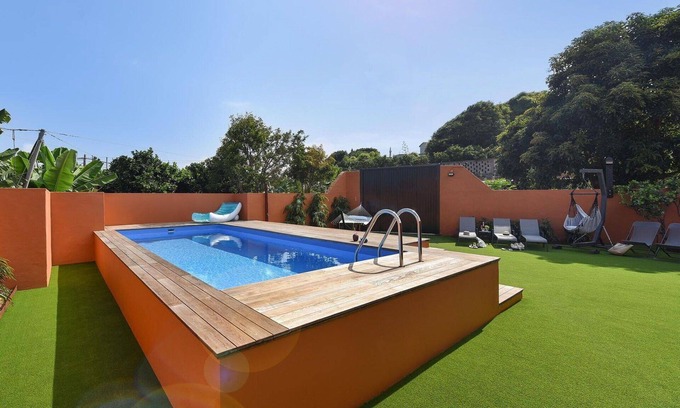 Arucas Casa | Preciosa casa de vacaciones privada con piscina privada, WIFI, TV, patio y aparcamiento