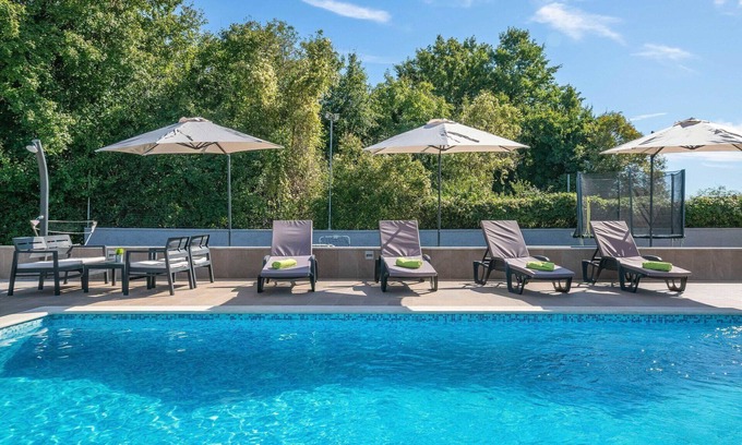Prodol Casa | Preciosa casa de vacaciones privada con A/C, WIFI, piscina privada, TV, terraza y aparcamiento