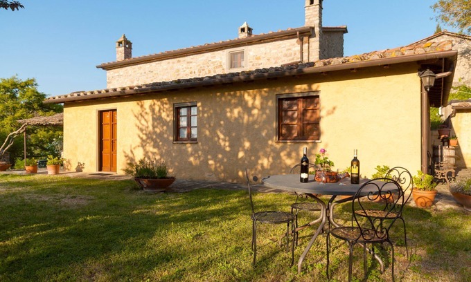 Cortona Villa | Casa de vacaciones privada con WIFI, piscina privada, TV, veranda, mascotas permitida, aparcamiento