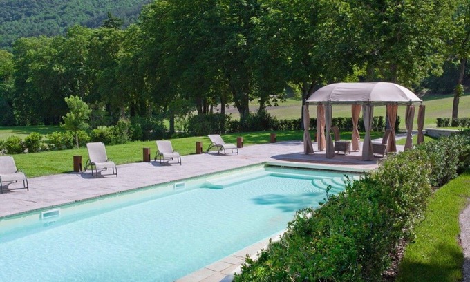 Nerbisci Villa | Casa de vacaciones privada con WIFI, piscina privada, A/C, TV, patio, vista panorámica
