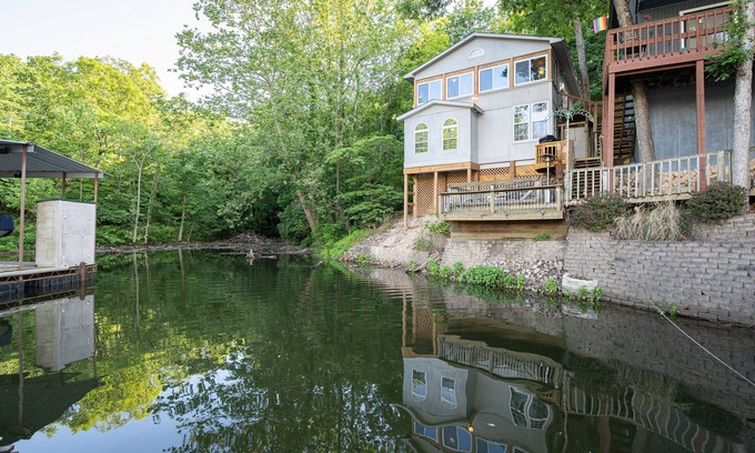 Rocky Mount Cabaña | Wonderful Remote Lake Cabin! Fish from Deck & Dock