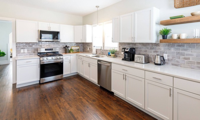 North End Casa | Wonderful Renovated St. Paul Bungalow.