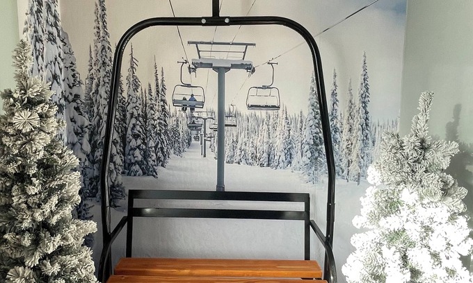 Running Springs Cabina | Wonderful romantic cabin in charming Running Springs GAMEROOM Couples Movie room