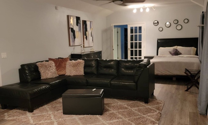 Covington Apartamento | Wonderful studio with Private entrance in charming Covington