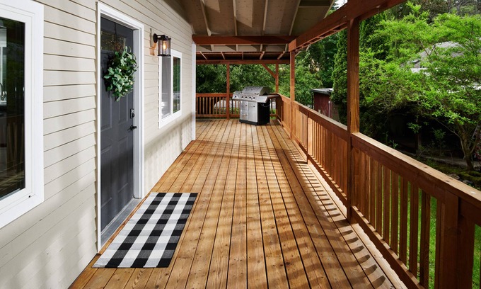 Cedar Mill Casa | Wonderful updated cottage in the country!