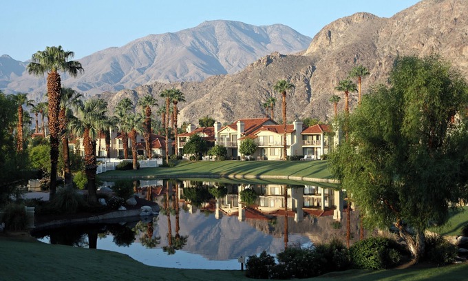 La Quinta Casa | Wonderful Updated Townhome