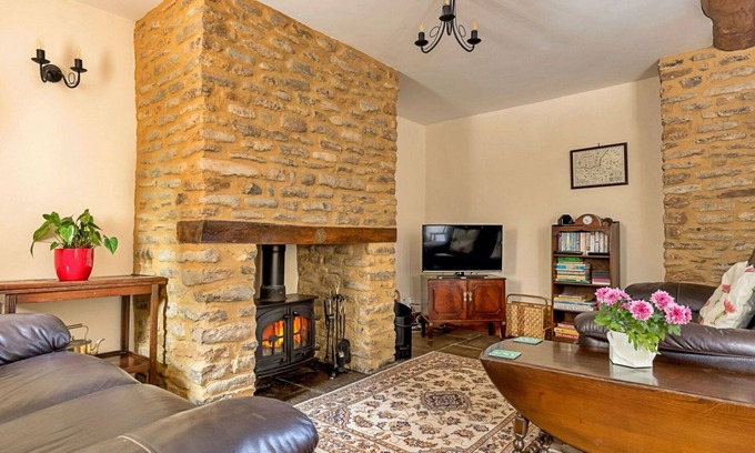 South Cheriton Casa | Maravillosa casa de vacaciones para 4 personas con WIFI, TV, mascotas permitida y aparcamiento