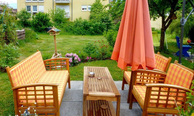 Huefingen Casa | Maravillosa casa de vacaciones con WIFI, TV, patio, mascotas permitida y aparcamiento