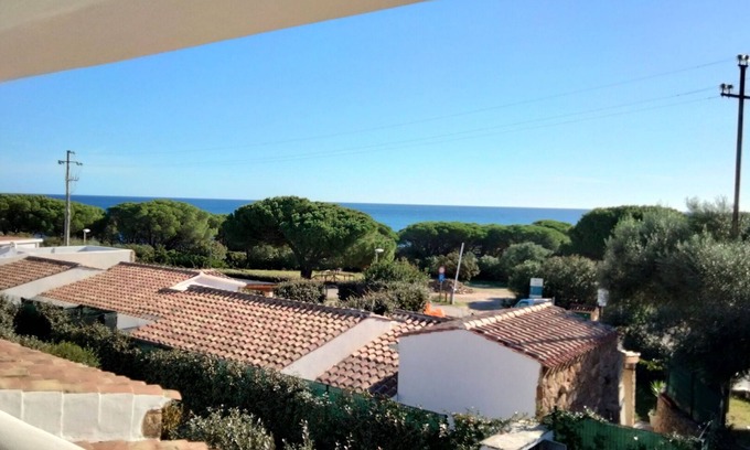 Baia Sant'Anna Villa | Estupenda casa de vacaciones para 7 personas con A/C, WIFI, TV, patio y aparcamiento