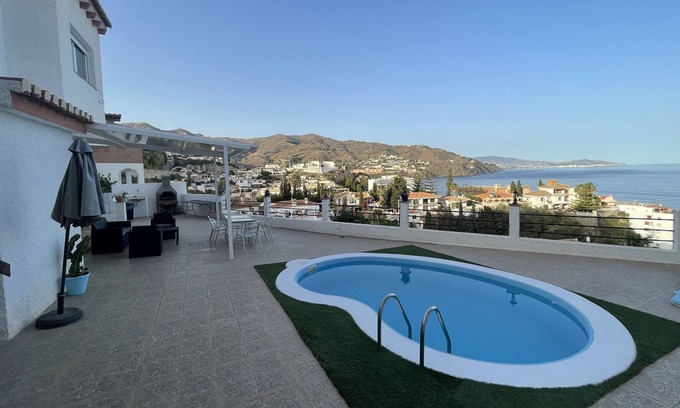 Velilla-Taramay Chalet De Esquí | Maravilloso chalet con vistas increíbles, ¡a 3 min de la playa!