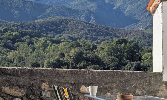 Los Masos Casa | Wood Lodge - Sleeps10 - Skiing - Thermal Baths
