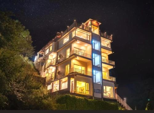 Kumarhatti Cama Y Desayuno | Wood Stock Kasauli - Rooms & Cottages - Panoramic View & Balcony Rooms