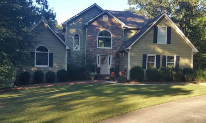 Church Street Apartamento | Wooded Oasis: Safe & Secluded 2BR, Full Bath Retreat