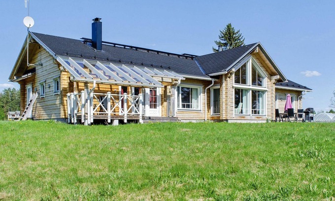 Haapalahti Casa | Wooden ecovilla by Interhome