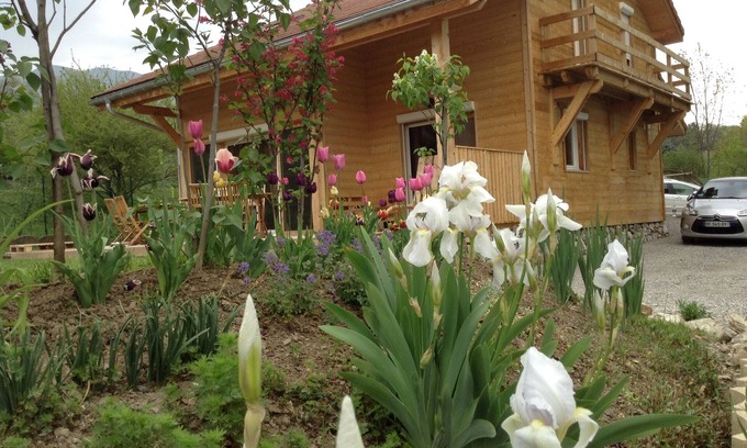 Gap Casa | WOODEN HOUSE IN GAP (05000)