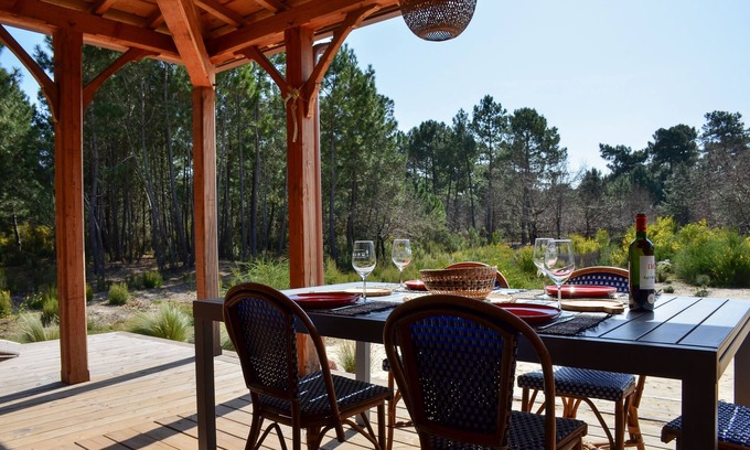 Vensac Casa | Wooden house overlooking the forest - 1km from the beach and Montalivet market