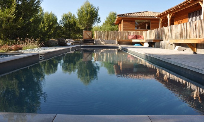 Lambesc Casa | Casas de madera cerca de Aix-en-Provence piscina del jardín de bienvenida de 12 a 16 personas