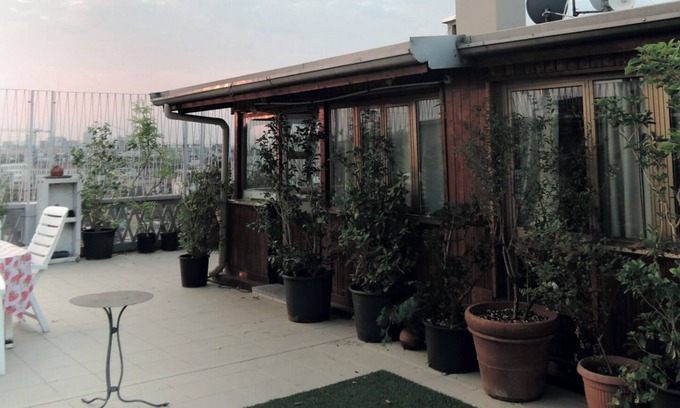 Magenta Apartamento | Woodhouse / icónico centro de la ciudad apartamento en la azotea