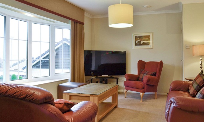 Cwrt Cabaña | Woodland View Bungalow 2 - UK10493