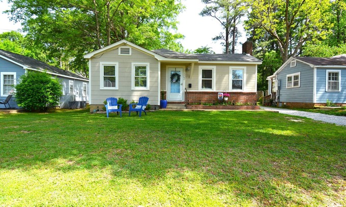 Tupelo Cabaña | Woodlawn Cottage Joyner Area Sleeps 8