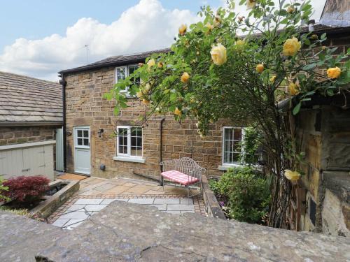 Newmillerdam Casa | Woodman's Cottage
