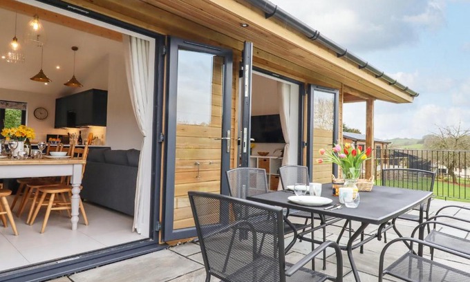 Butterleigh Casa | Woodpecker Lodge