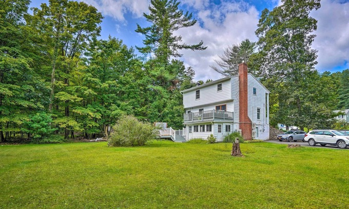 Woodstock Casa | Woodstock Getaway w/ Hot Tub ~ 2 Mi to Dtwn!